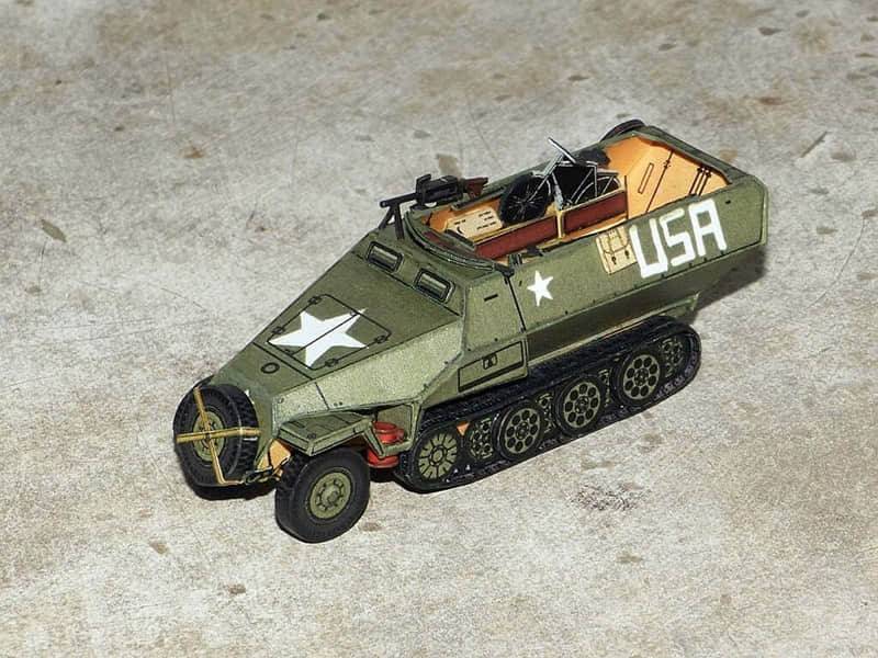 [R  P Models] Sd.Kfz. 251 Ausf. D trophy 2.jpg